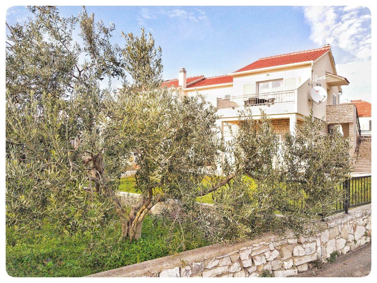 Apartment Nadoveza Трибунь Экстерьер фото