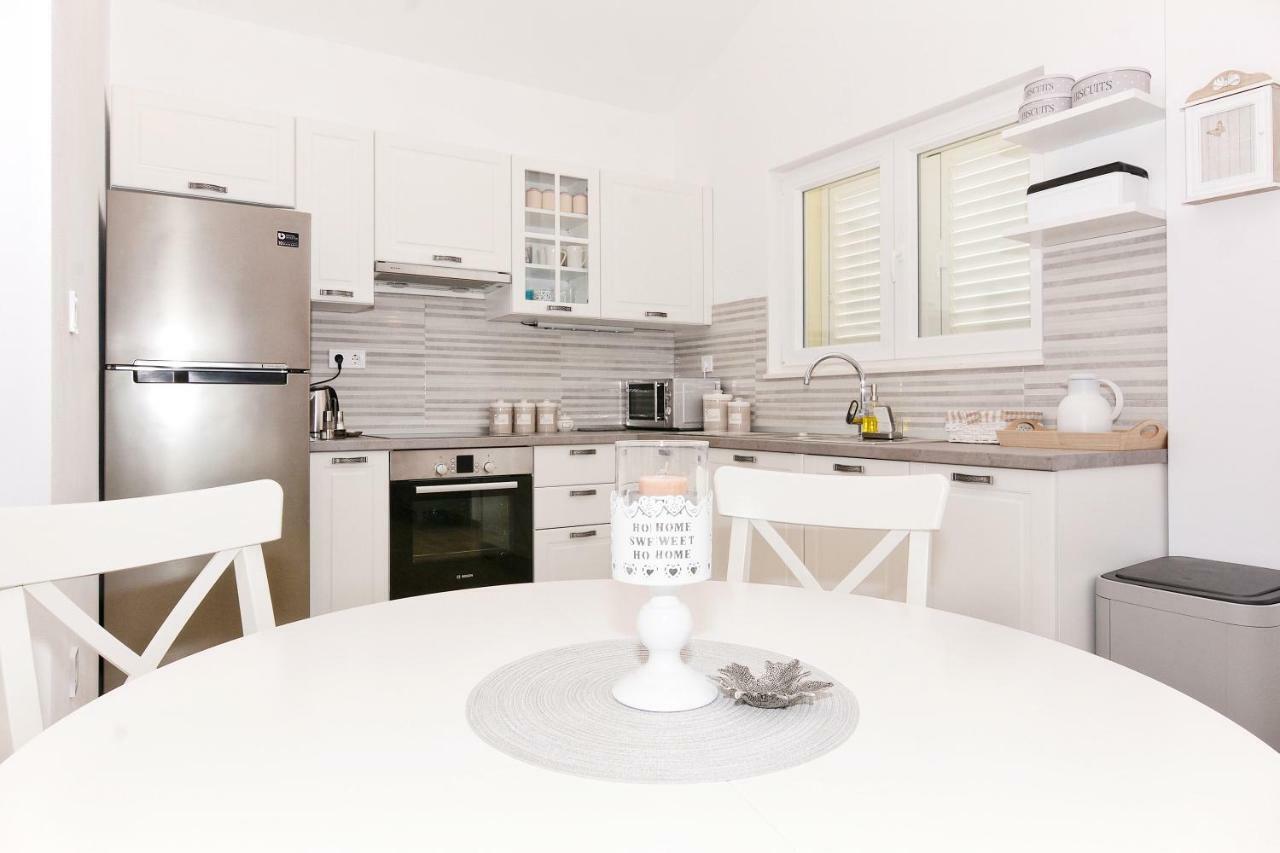 Apartment Nadoveza Трибунь Экстерьер фото